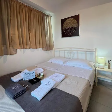 Ionian Hospitality Πολυνοη